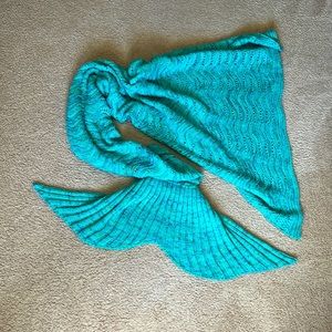 Knit Mermaid Tail Blanket